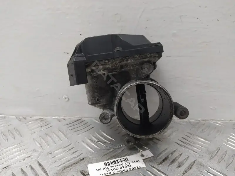 Дроссельная заслонка 03L128063K