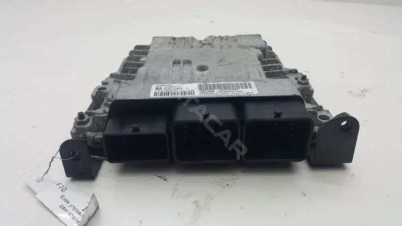 Блок управления двигателем 9800268980