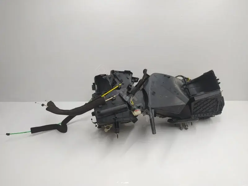 Корпус отопителя (печки) 1J1820003Q