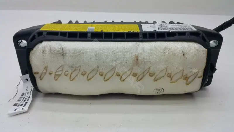 Подушка безопасности 5C6880204