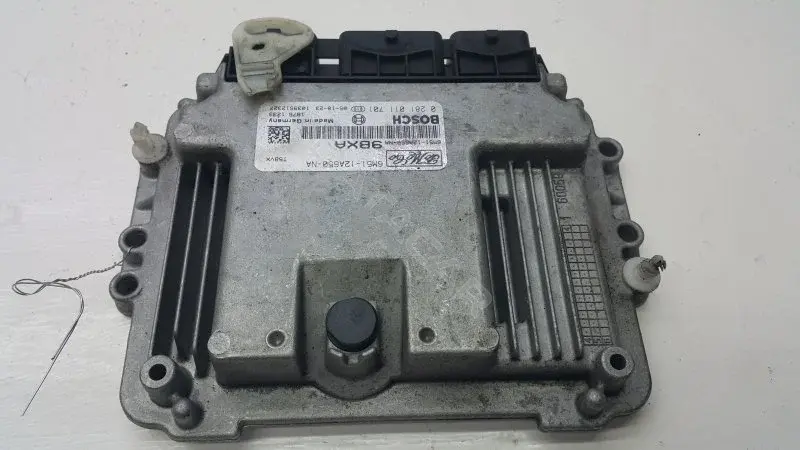 Блок управления двигателем 6M5112A650NA