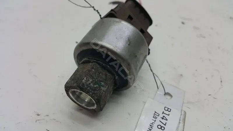 Датчик давления кондиционера 10391752