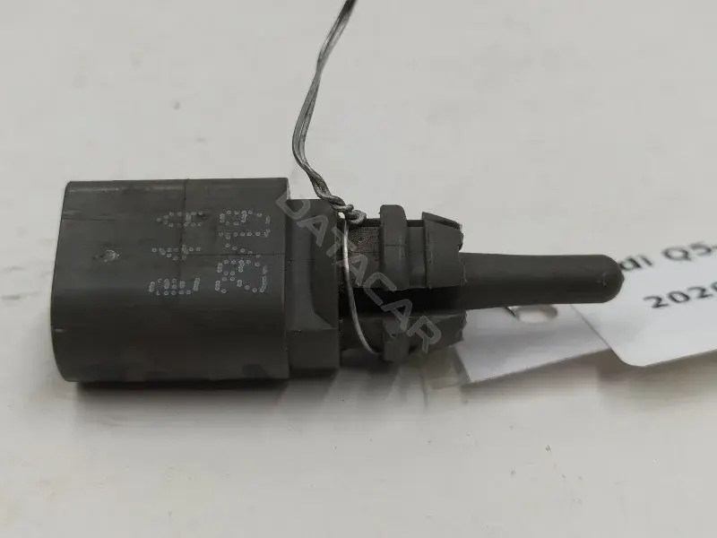 Датчик температуры охлаждающей жидкости 8Z0820535A