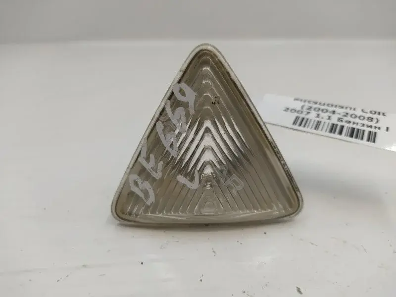 Повторитель передний MR957363
