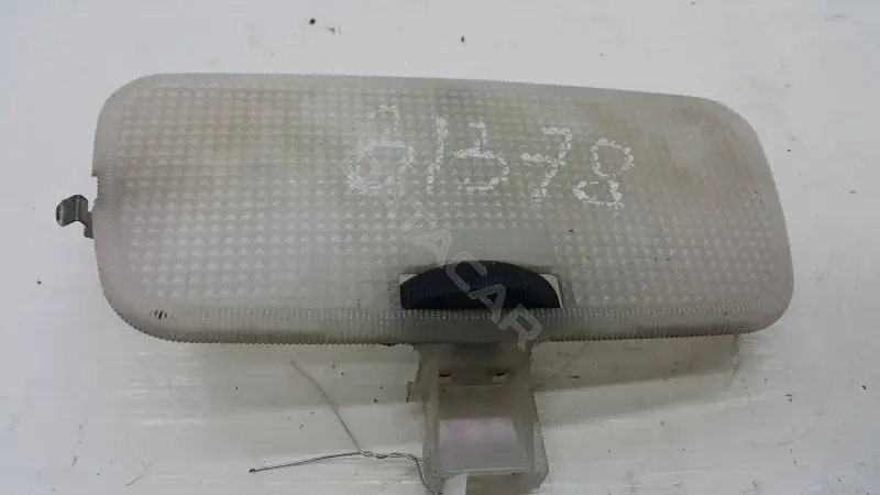 Плафон освещения салона 7018200101