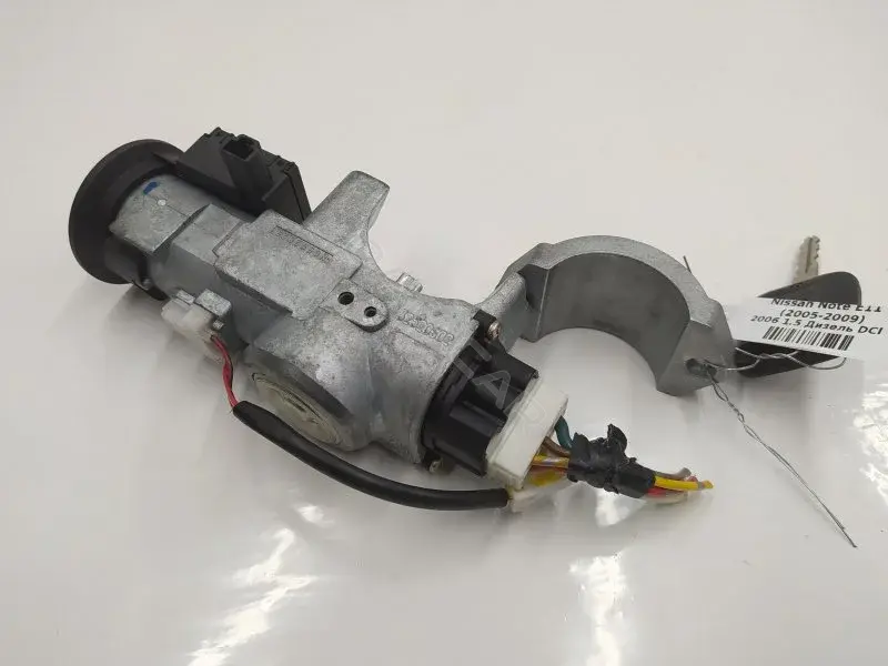 Замок зажигания 28590AX600