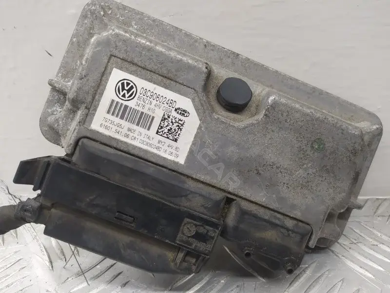Блок управления двигателем 03C906024BD