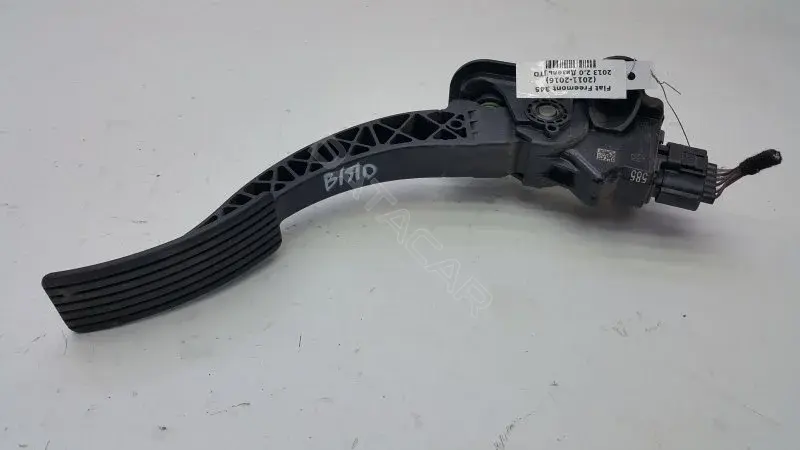 Педаль газа 04891585AD