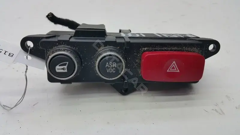 Кнопка аварийки 156067821