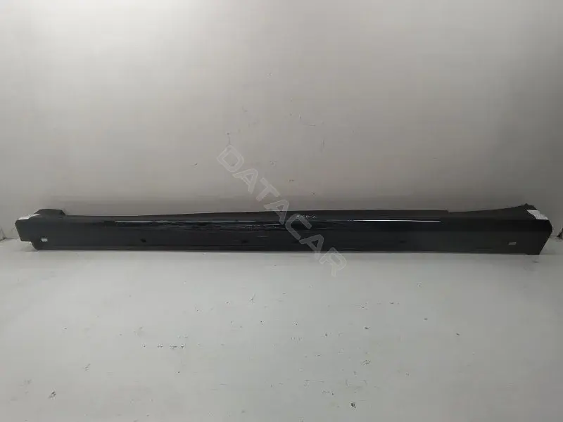 Накладка на порог A1696102108