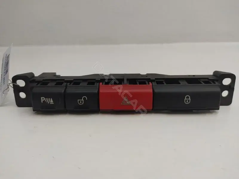 Кнопка аварийки 6H5213D734BC