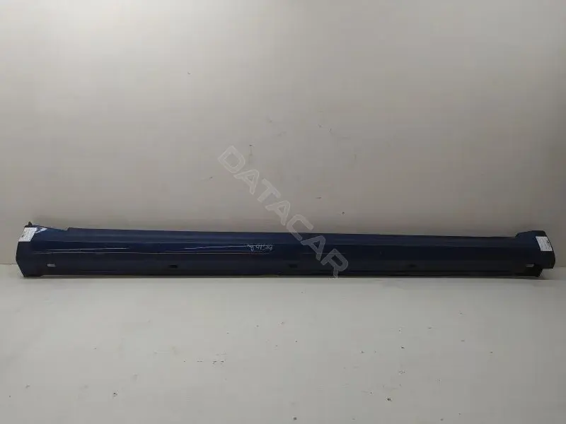 Накладка на порог A1696102008