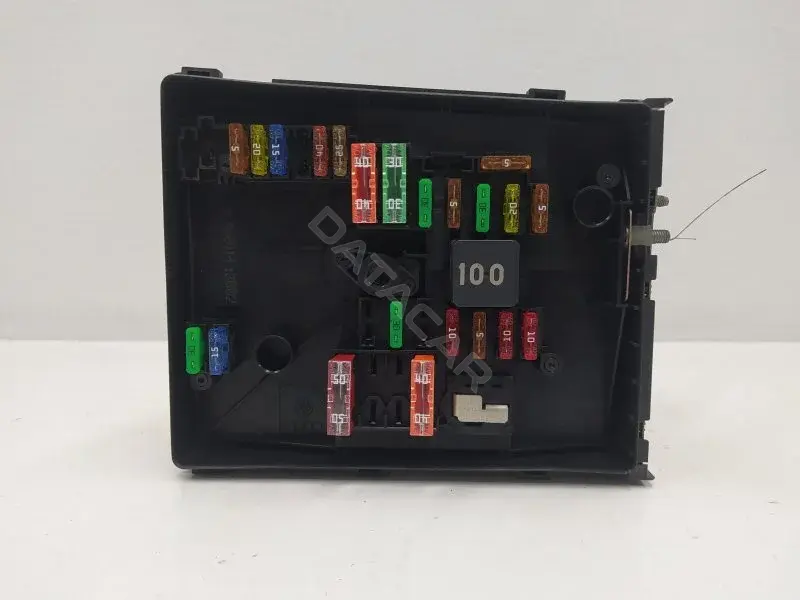 Блок предохранителей 1K0937125D