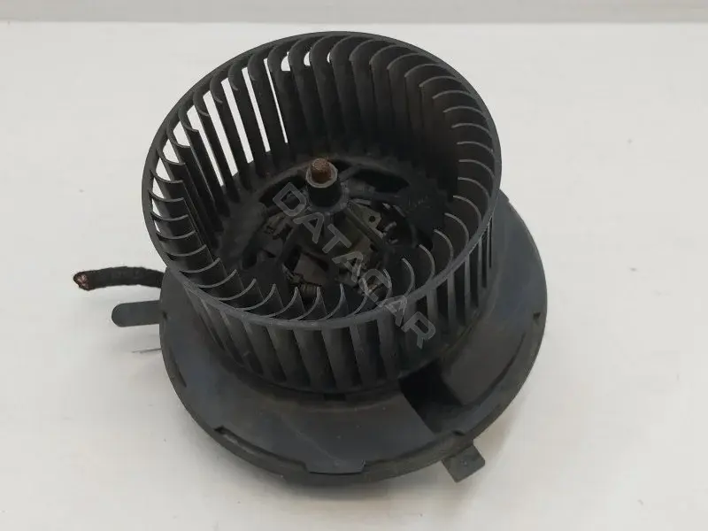 Моторчик печки 1K1819015C