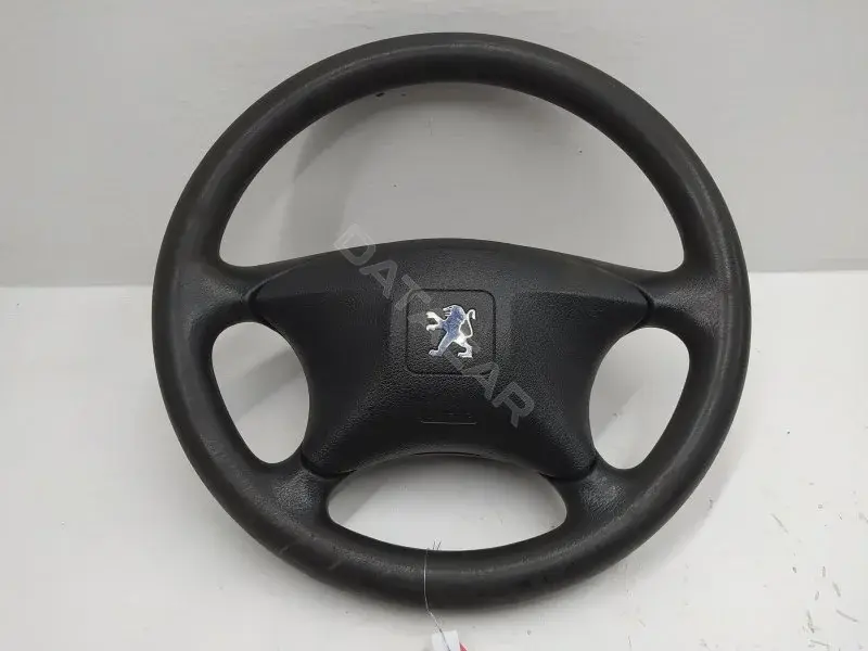 Руль 10385832