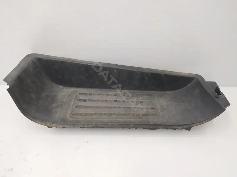 Подножка 7H0863735A