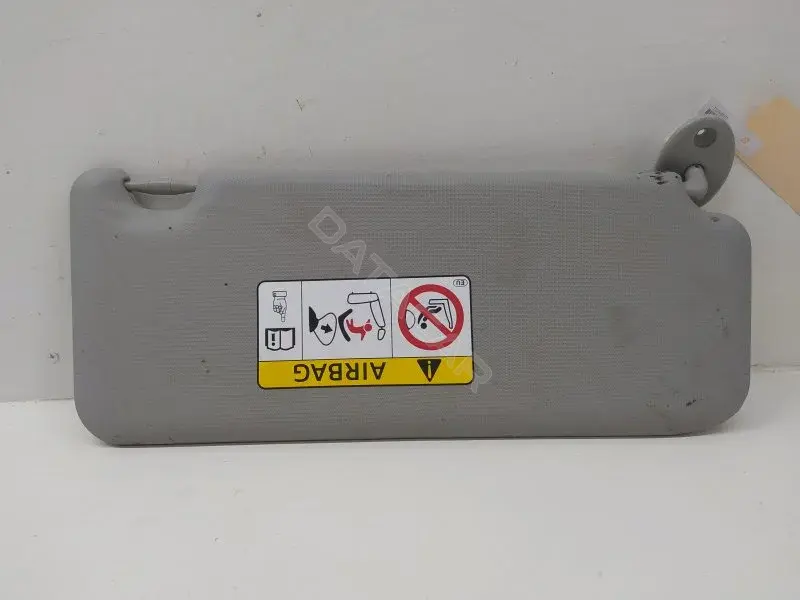 Козырек солнцезащитный 10384231