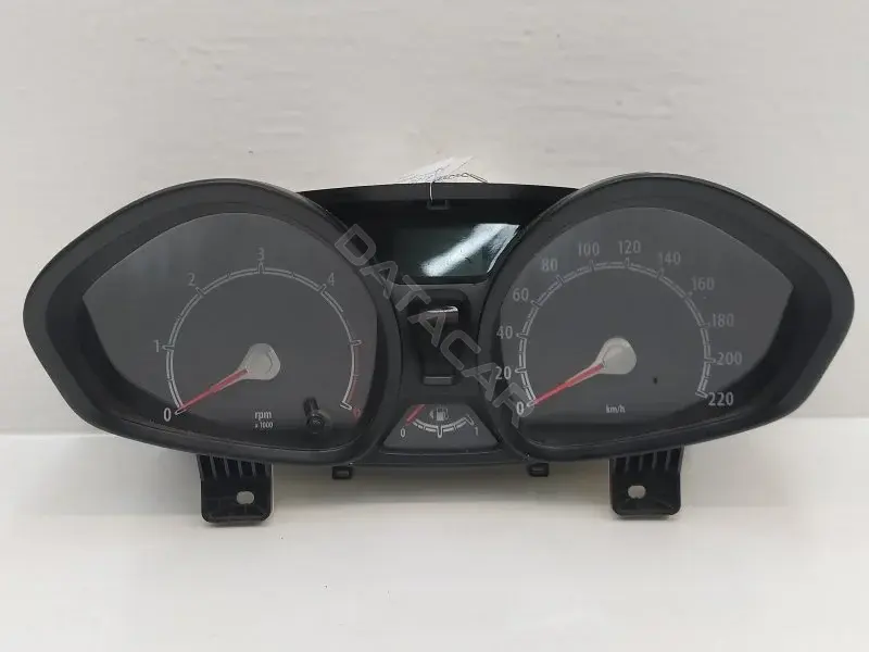 Панель приборов 8A6T10849CL