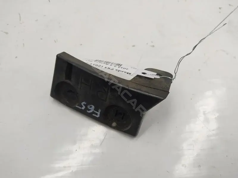 Кронштейн-направляющая бампера KD5351U34