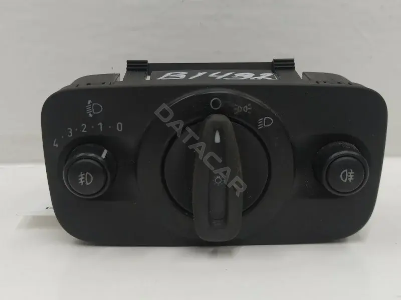 Переключатель подрулевой 8A6T13A024BB