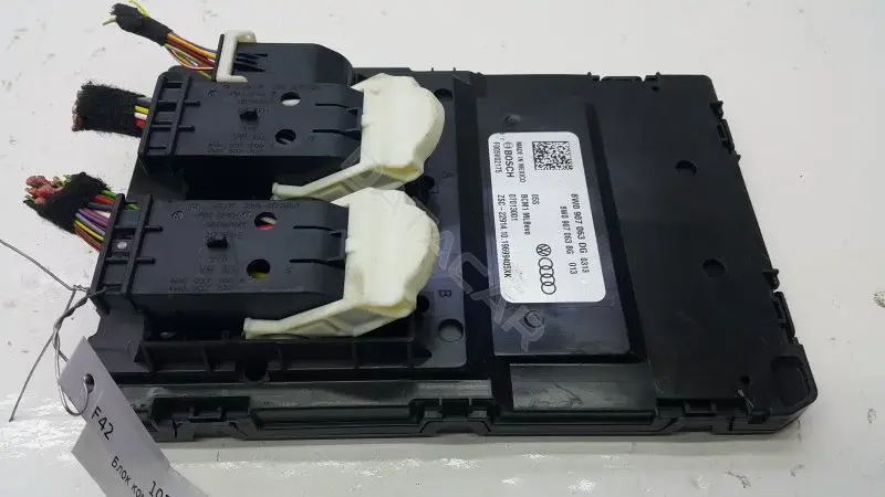 Блок комфорта 8W0907063DG