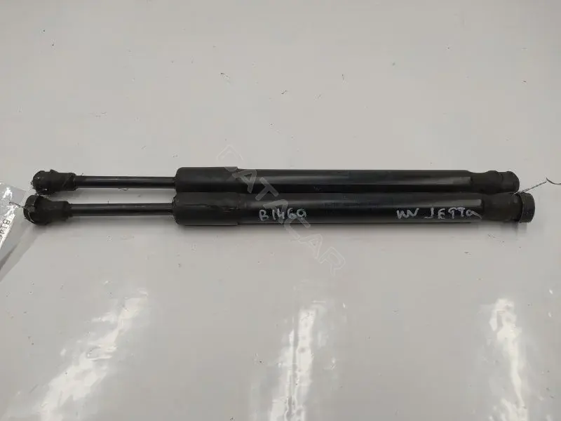 Амортизатор крышки багажника, капота, заднего стекла 1K5827550C