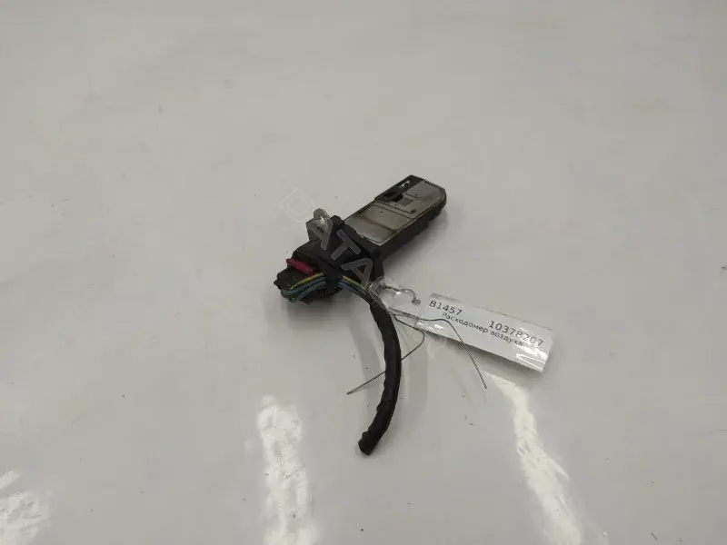 Расходомер воздуха 8V2112B579AA
