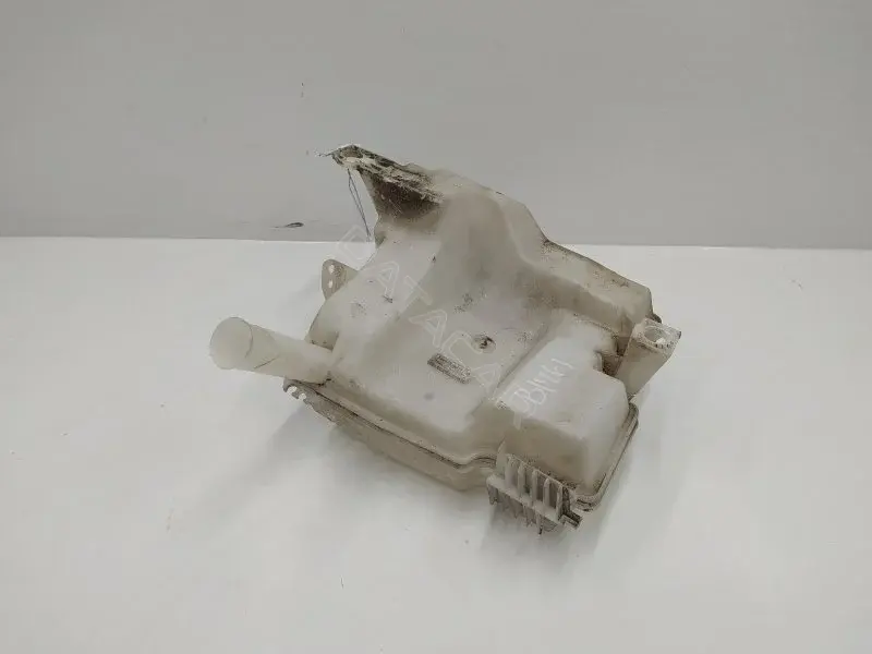 Бачок омывателя BV6117B613AB
