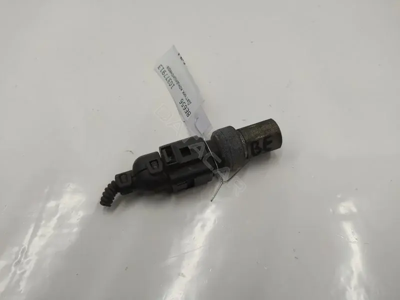 Датчик давления кондиционера 1J0959126