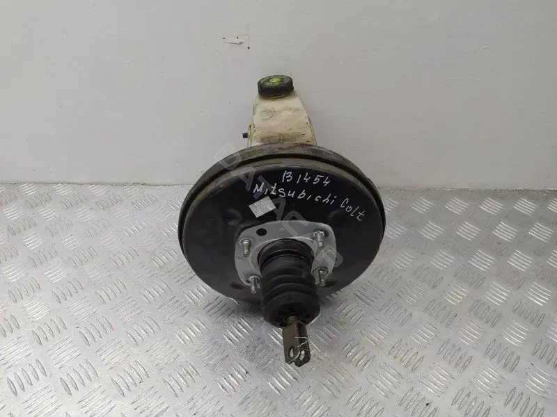 Вакуумный усилитель тормозов MR955871