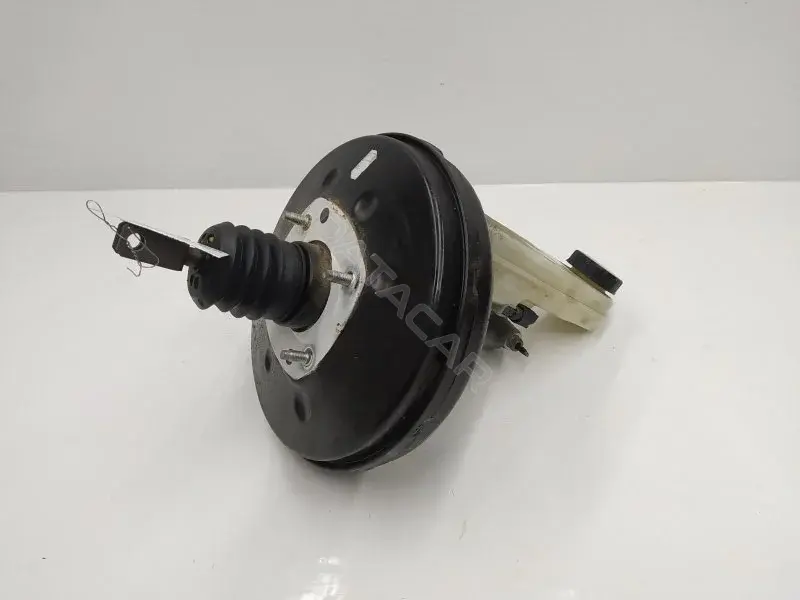 Вакуумный усилитель тормозов MR955871
