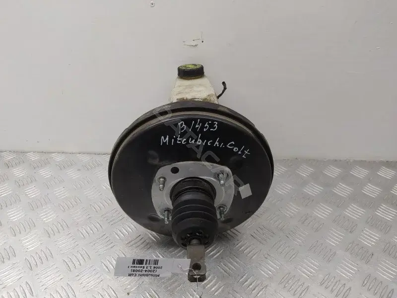 Вакуумный усилитель тормозов MR955871