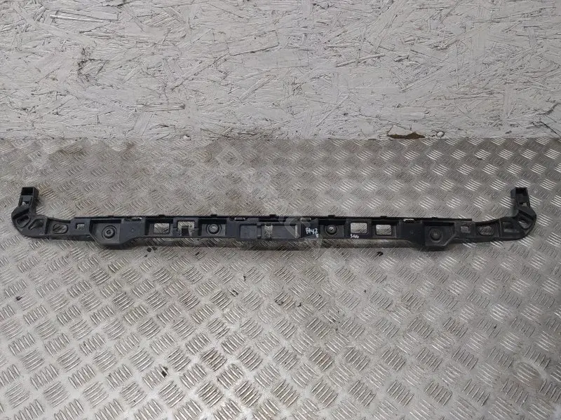 Кронштейн-направляющая бампера 5K6807863