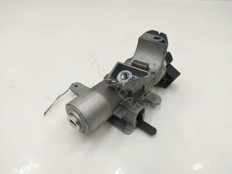 Замок зажигания 8826324