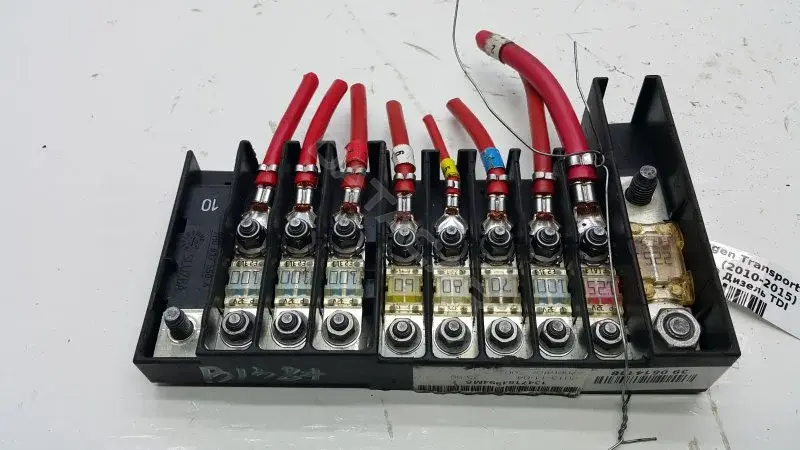 Блок предохранителей 7E6970187BB