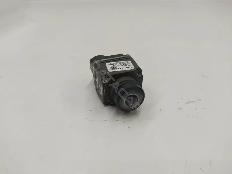 Камера заднего вида 7P6980551C