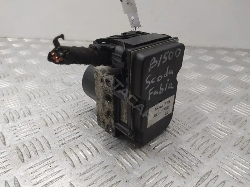 Блок управления АБС 6R0907379C