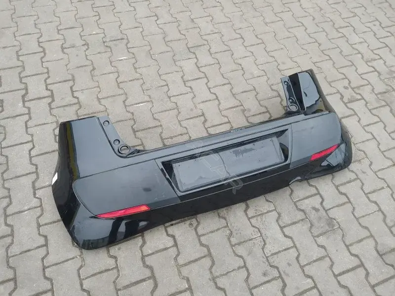 Задний бампер 10374923