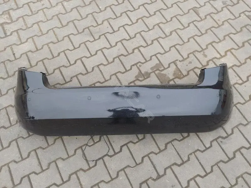 Задний бампер 10374837