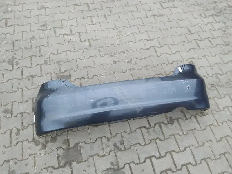 Задний бампер 10374366