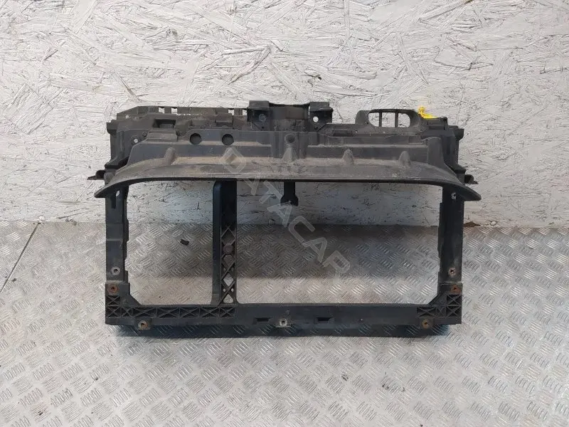 Панель передняя 8v51a16e146a