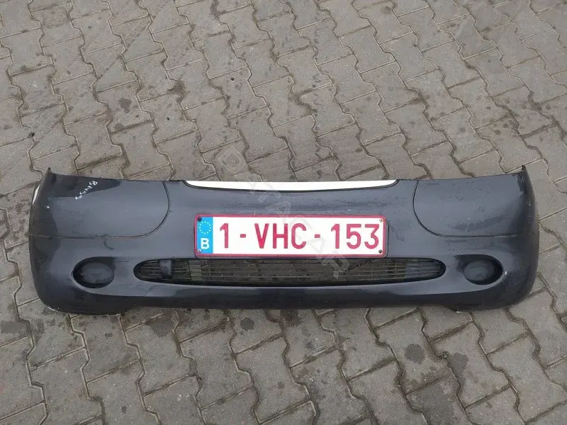 Передний бампер 10373694