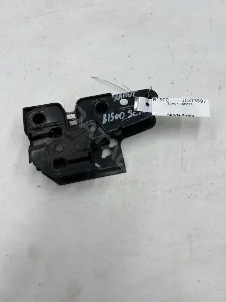 Замок капота 5J0323509