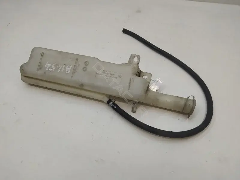 Расширительный бачок MN130400