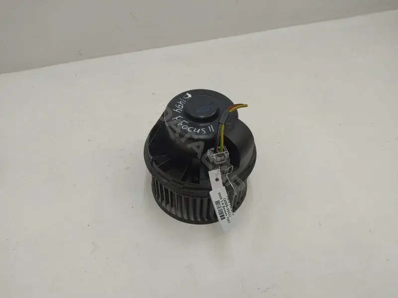 Моторчик печки 3M5H18456EC