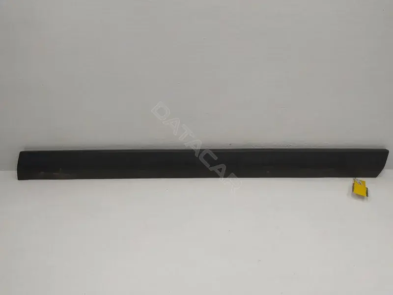 Молдинг двери 3B0854940B