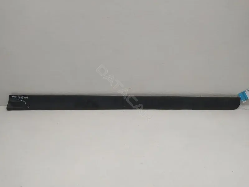 Молдинг двери 8E0853960