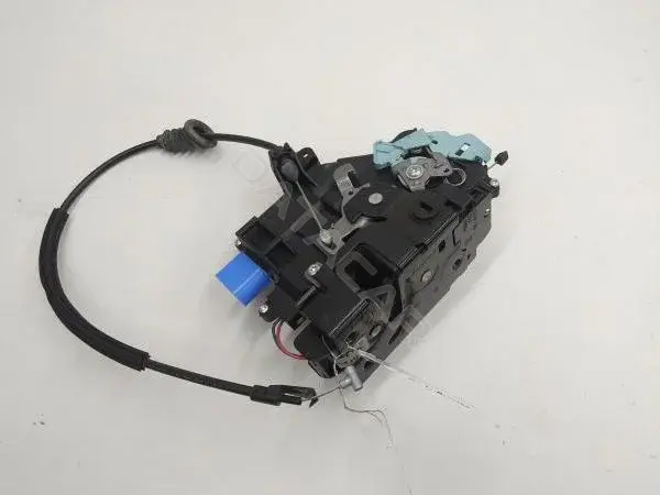 Замок двери 7L0839016D