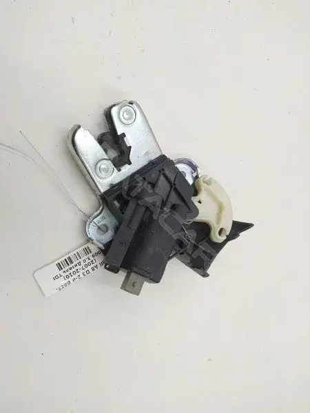 Замок крышки багажника 4F5827505D