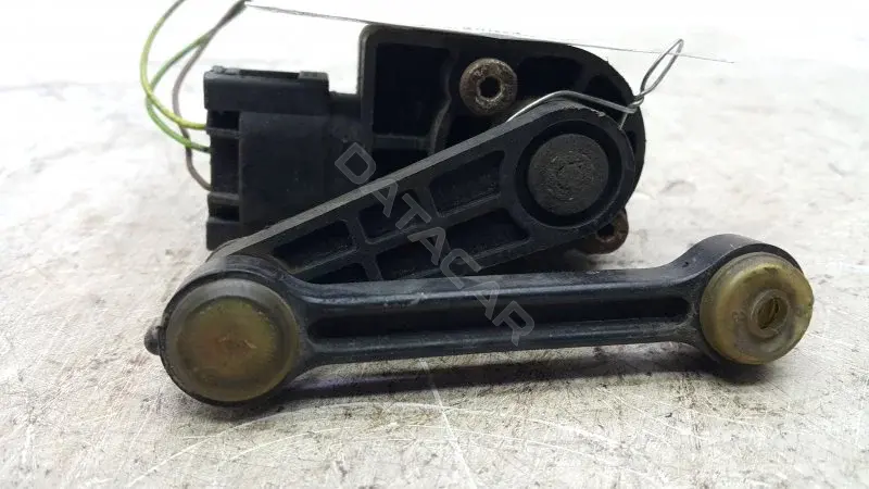Датчик положения кузова 7L0616571B